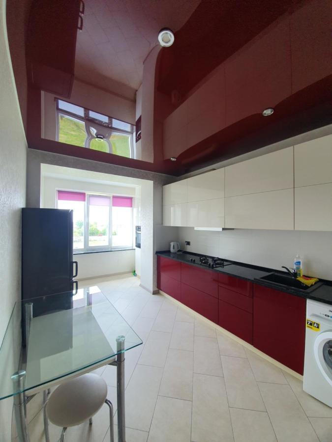 Вулиця Дмитра Іващенка Апартаменти Lutsk Exterior photo
