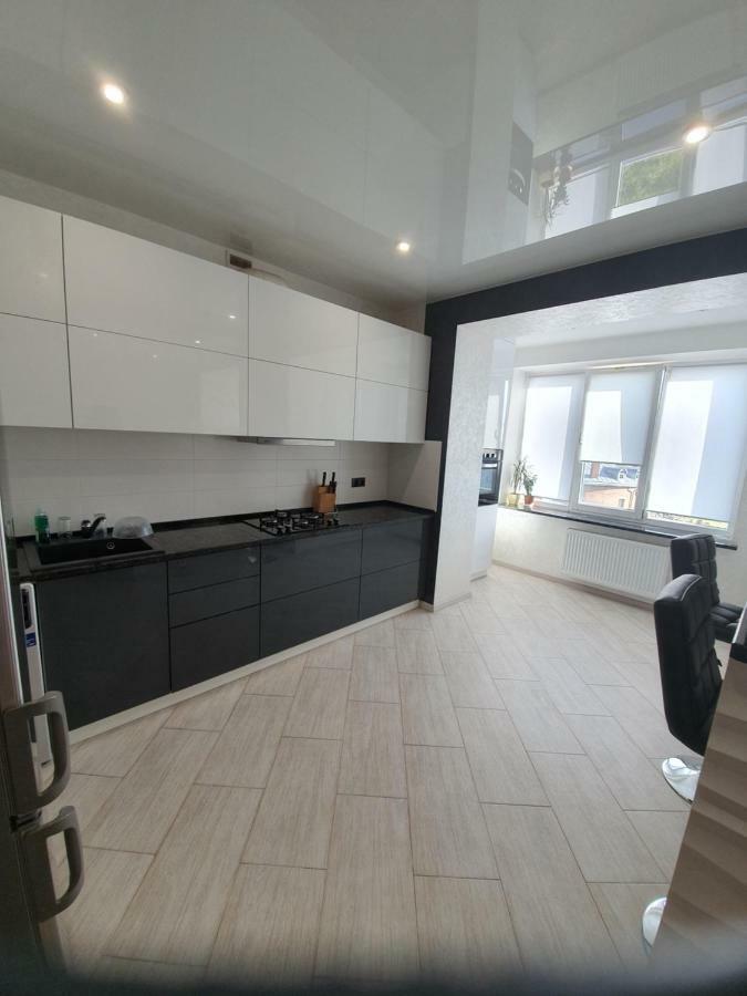 Вулиця Дмитра Іващенка Апартаменти Lutsk Exterior photo